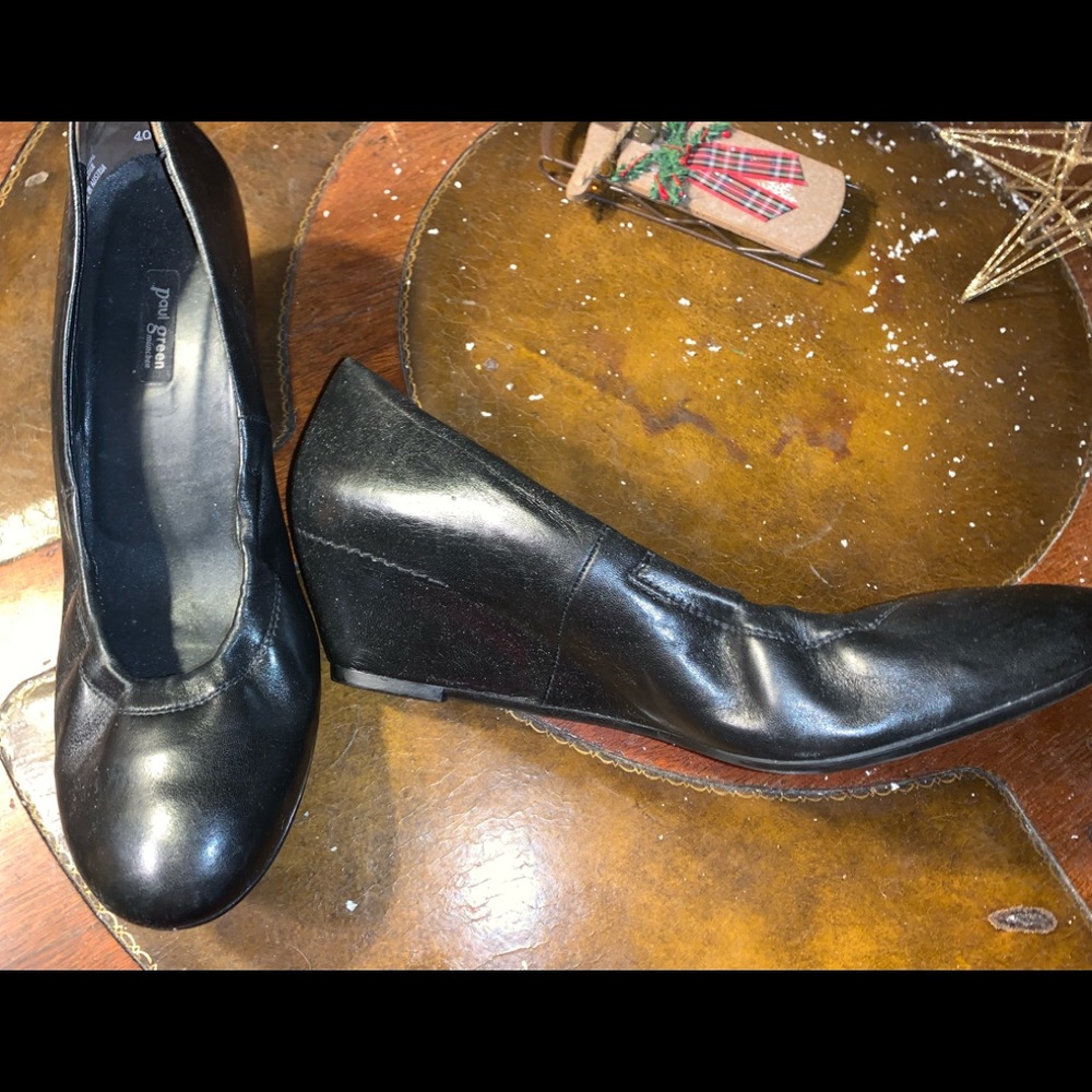 Paul Green black leather wedge size 7.5 B